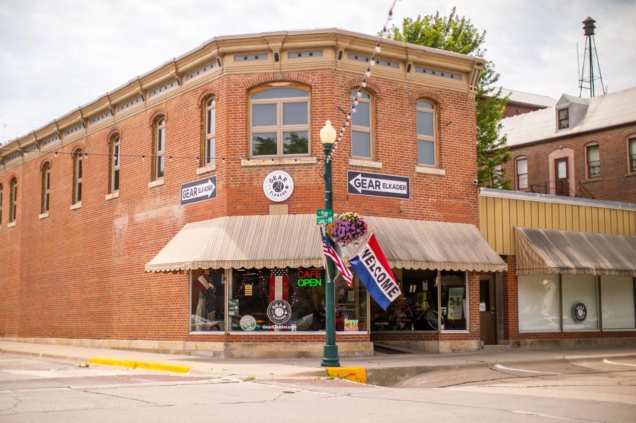 Goldfinch Suites Elkader Exterior photo